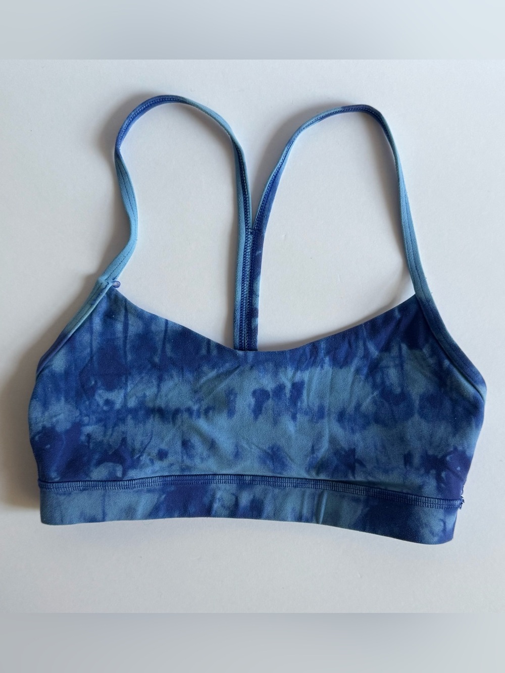 Lululemon sports bra. No pads.